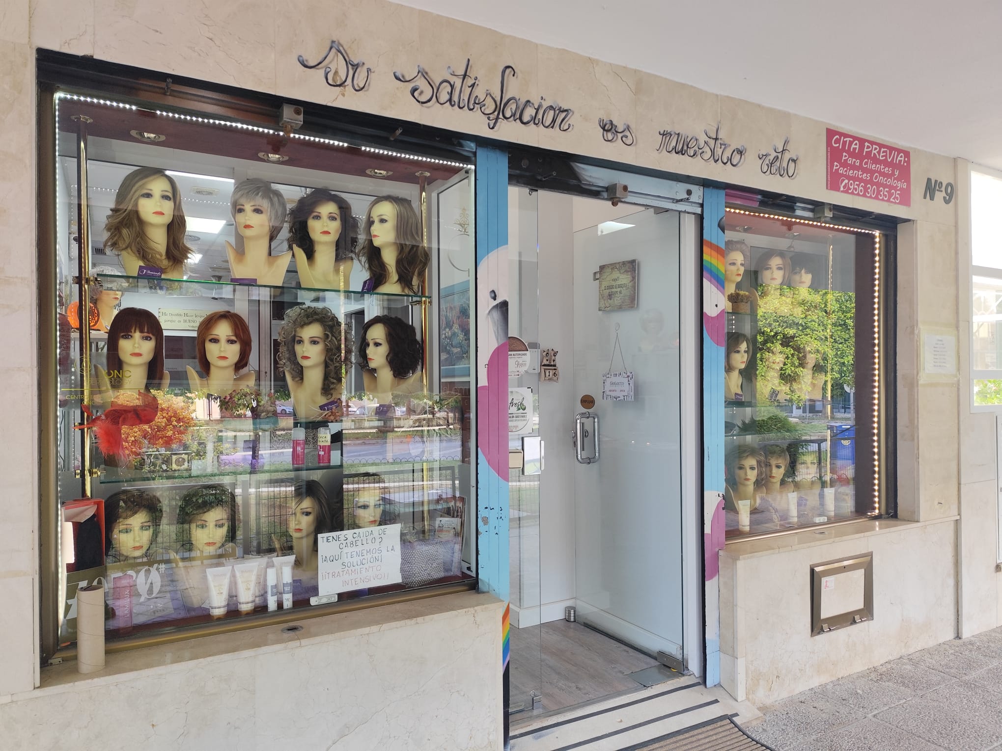 Exterior de Pelucas Iluminada